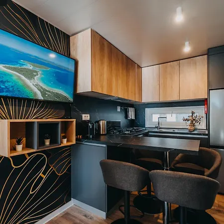 Hary House Mobile キャンプ場 ビオグラード・ナ・モル