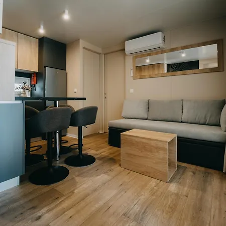 Hary House Mobile ビオグラード・ナ・モル