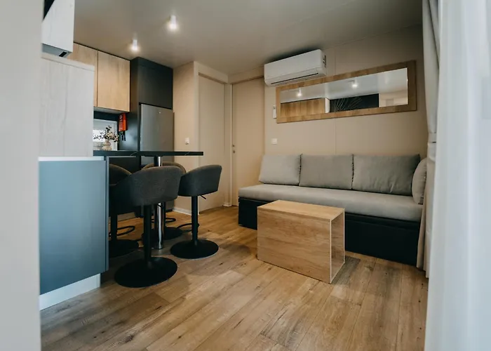 Hary House Mobile 비오그라드나모루